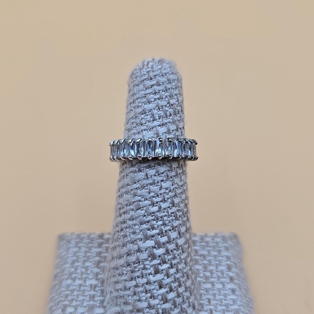 Size 4.75 Sterling Silver Petite Clear Cubic Zirconia Rustic Band Ring A5257